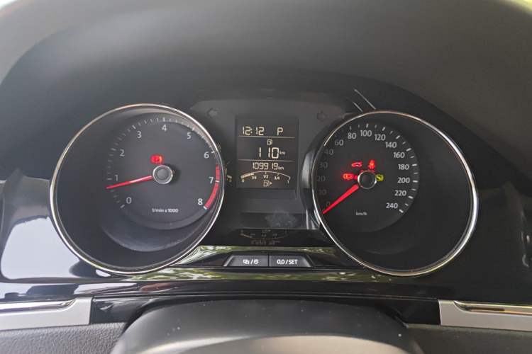 Used Volkswagen Bora 2014 1.6L Automatic Comfort Model Instrument Cluster