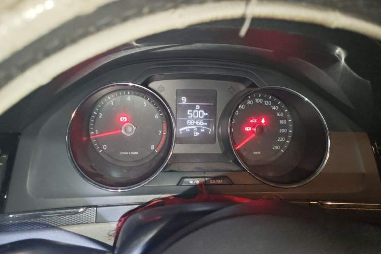 Used Volkswagen Bora 2014 1.6L Manual Fashion Edition Instrument Cluster
