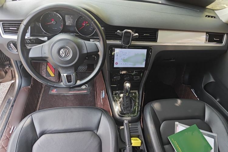 Used Volkswagen Bora 2014 1.6L Automatic Comfort Model Interior 2