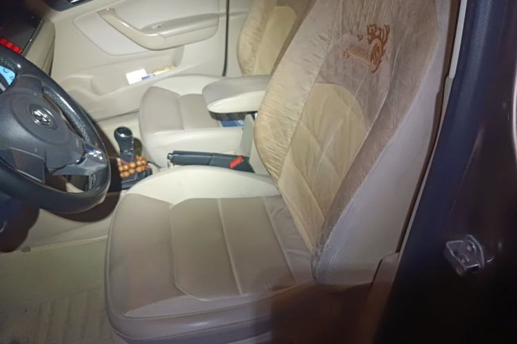 Used Volkswagen Bora 2014 1.6L Manual Comfort Model Left Front Seat
