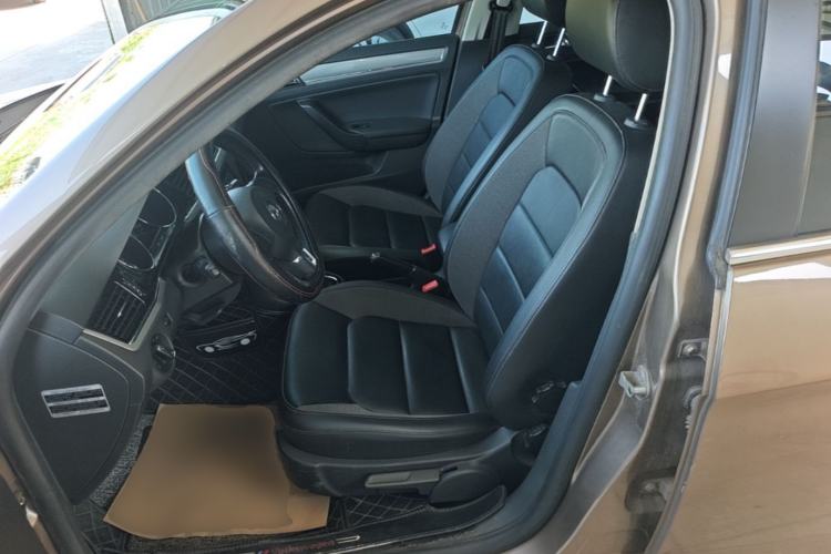 Used Volkswagen Bora 2014 1.6L Automatic Comfort Model Left Front Seat