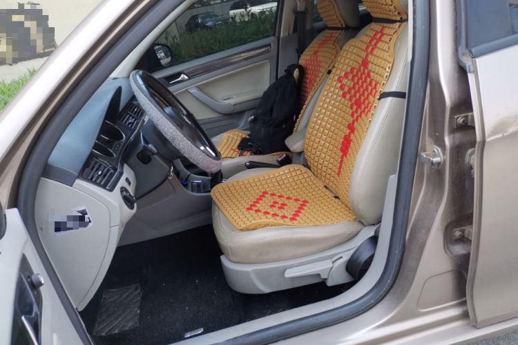 Used Volkswagen Bora 2014 1.6L Manual Fashion Edition Left Front Seat