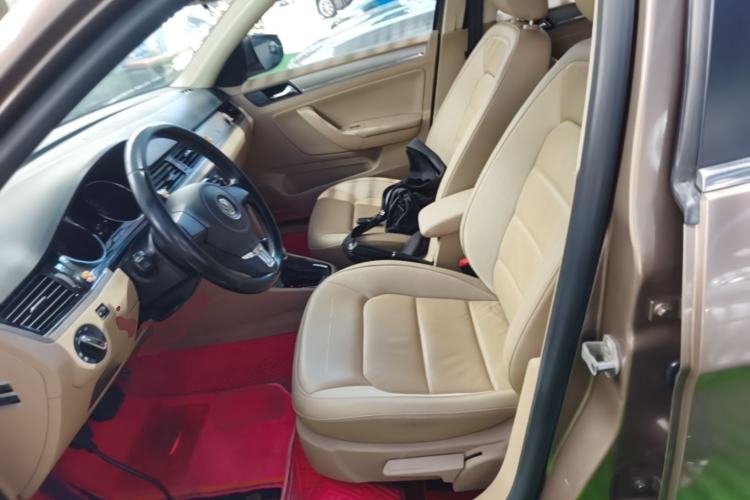 Used Volkswagen Bora 2014 1.6L Automatic Comfort Model Left Front Seat