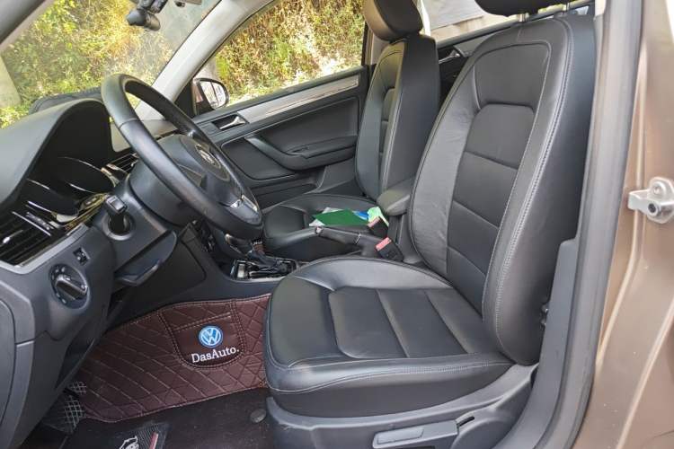 Used Volkswagen Bora 2014 1.6L Automatic Comfort Model Left Front Seat
