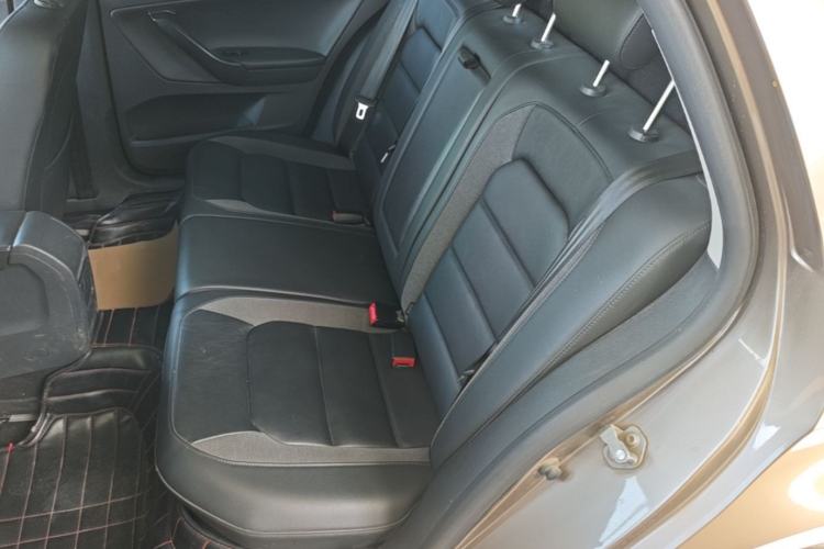 Used Volkswagen Bora 2014 1.6L Automatic Comfort Model Left Rear Seat