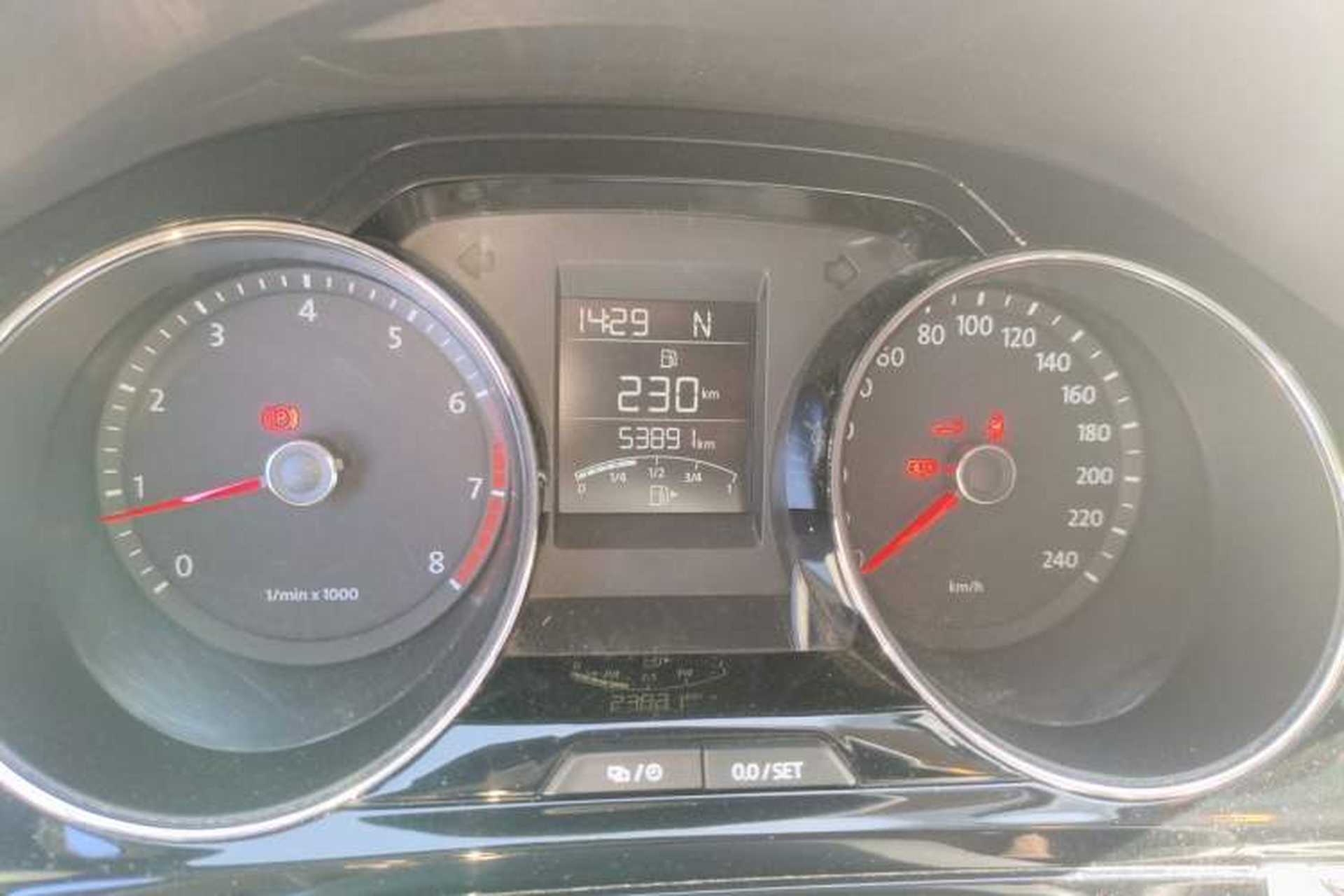 Used Volkswagen Bora 2014 1.6L Automatic Comfort Model Odometer Close Up