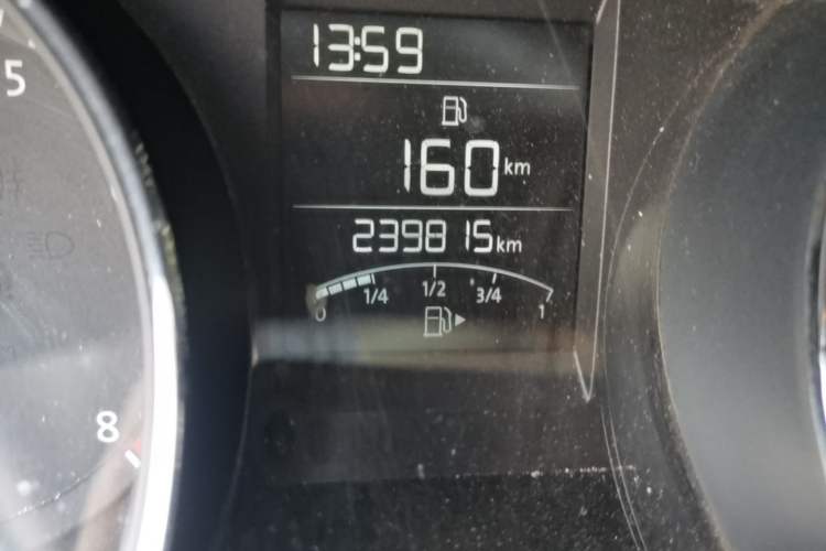 Used Volkswagen Bora 2014 1.6L Manual Fashion Edition Odometer Close Up