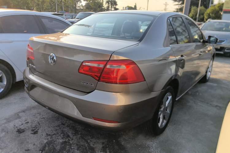 Used Volkswagen Bora 2014 1.6L Automatic Comfort Model Rear Right 45 Deg