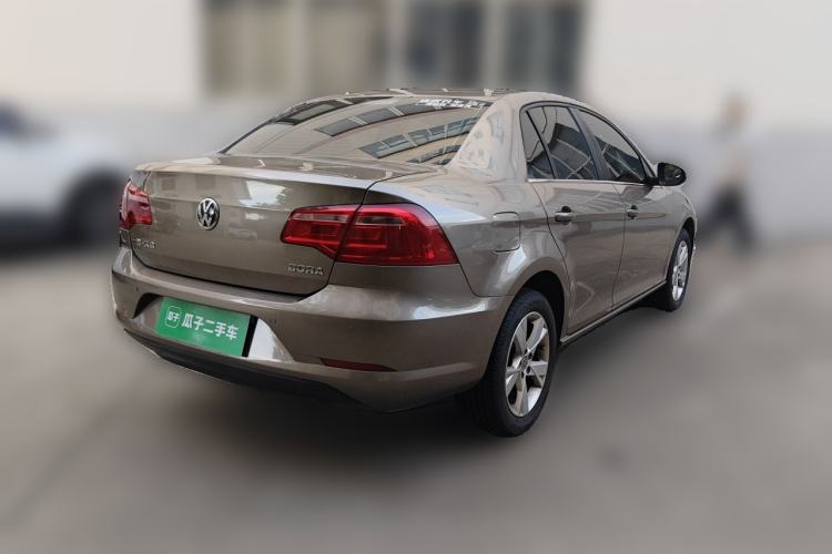 Used Volkswagen Bora 2014 1.6L Automatic Comfort Model Rear Right 45 Deg