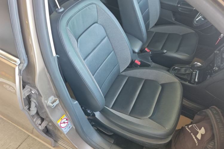 Used Volkswagen Bora 2014 1.6L Automatic Comfort Model Right Front Seat