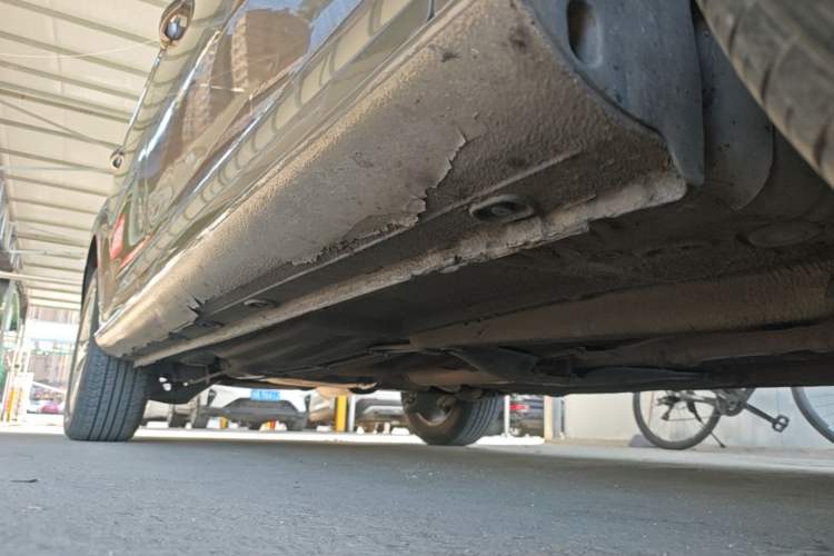 Used Volkswagen Bora 2014 1.6L Automatic Comfort Model Right Side Sill