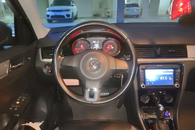 Used Volkswagen Bora 2014 1.6L Automatic Comfort Model Steering Wheel