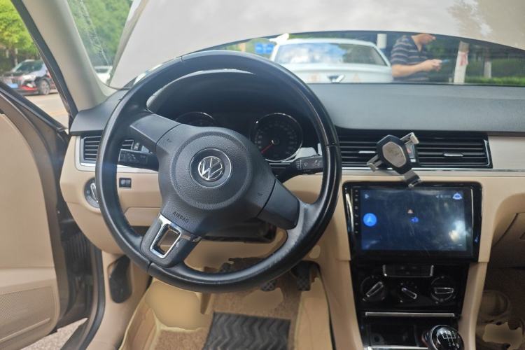 Used Volkswagen Bora 2014 1.6L Manual Comfort Model Steering Wheel