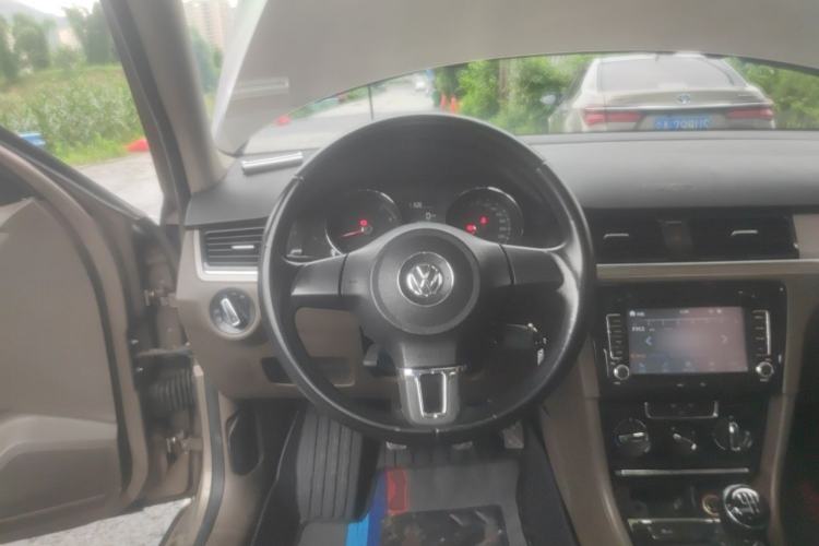 Used Volkswagen Bora 2014 1.6L Manual Comfort Model Steering Wheel