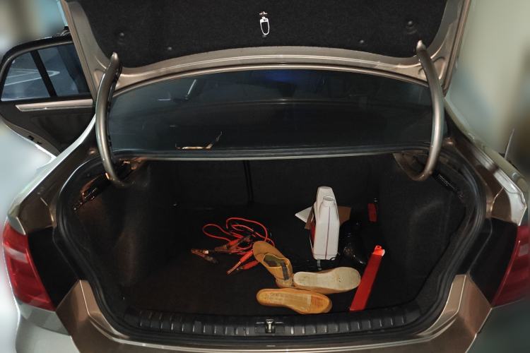 Used Volkswagen Bora 2014 1.6L Automatic Comfort Model Trunk