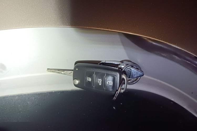 Used Volkswagen Bora 2014 1.6L Manual Comfort Model Vehicle Key