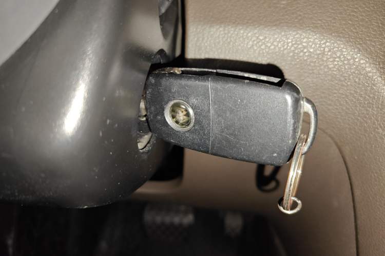 Used Volkswagen Bora 2014 1.6L Automatic Comfort Model Vehicle Key