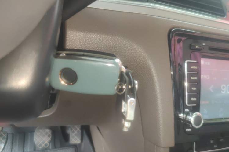 Used Volkswagen Bora 2014 1.6L Manual Comfort Model Vehicle Key