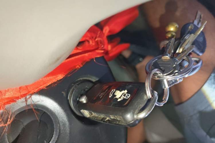 Used Volkswagen Bora 2014 1.6L Manual Fashion Edition Vehicle Key