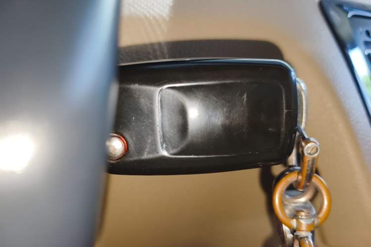 Used Volkswagen Bora 2014 1.6L Automatic Comfort Model Vehicle Key
