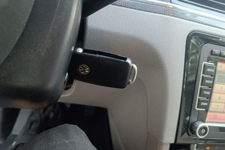 Used Volkswagen Bora 2014 1.6L Automatic Fashion Model Vehicle Key