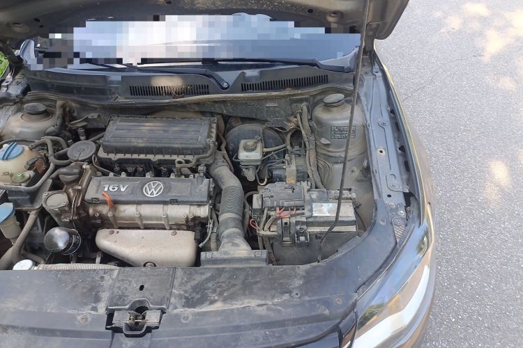Used Volkswagen Bora 2014 1.6L Manual Comfort Model Engine Bay Left