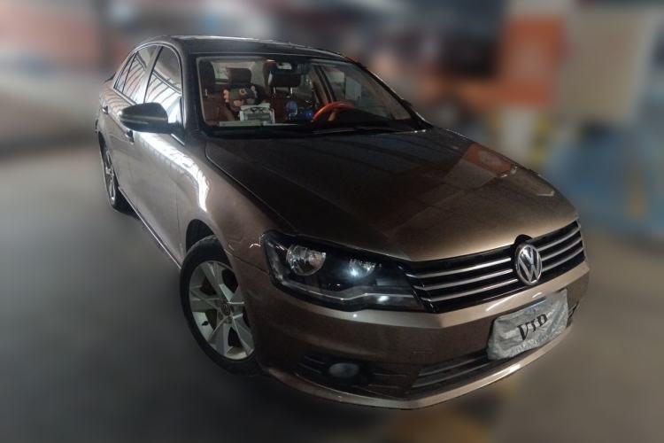 Used Volkswagen Bora 2014 1.6L Automatic Comfort Model Front Right 45 Deg