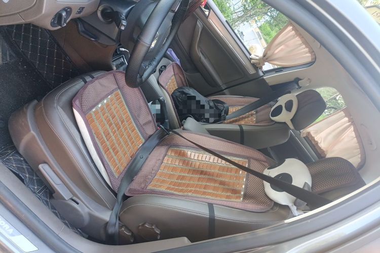 Used Volkswagen Bora 2014 1.6L Manual Comfort Model Left Front Seat
