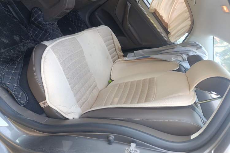 Used Volkswagen Bora 2014 1.6L Manual Comfort Model Left Rear Seat