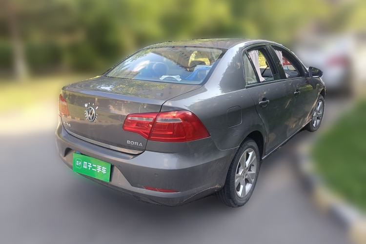 Used Volkswagen Bora 2014 1.6L Manual Comfort Model Rear Right 45 Deg