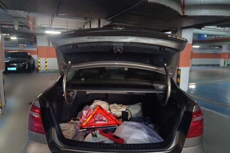 Used Volkswagen Bora 2014 1.6L Automatic Comfort Model Trunk