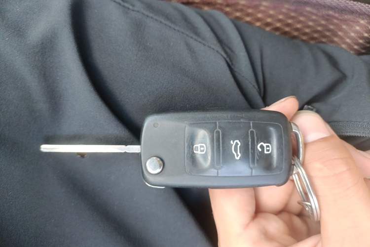 Used Volkswagen Bora 2014 1.6L Manual Comfort Model Vehicle Key