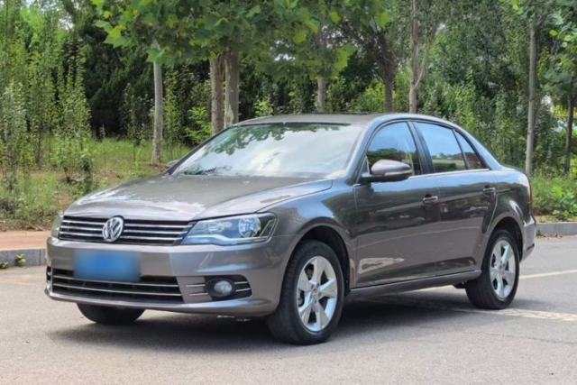 Volkswagen Bora 2014 1.6L Automatic Comfort Model usata