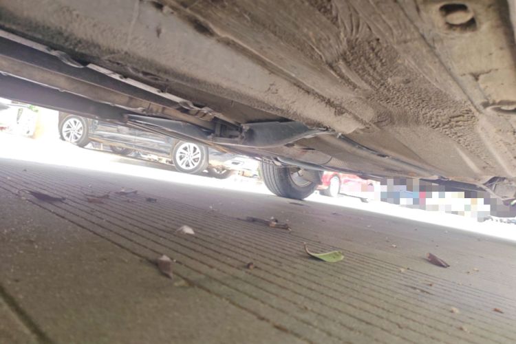 Used Volkswagen Bora 2014 1.6L Manual Fashion Edition Chassis Front Left