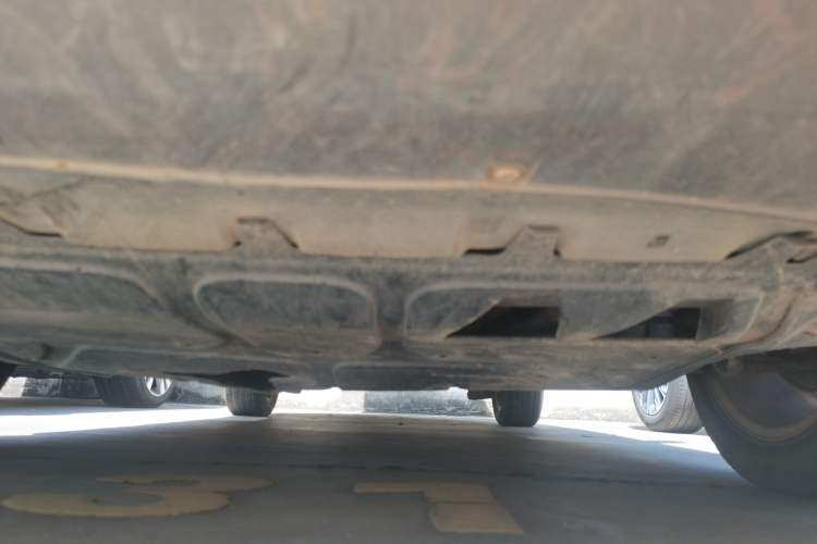 Used Volkswagen Bora 2014 1.6L Manual Comfort Model Chassis Front