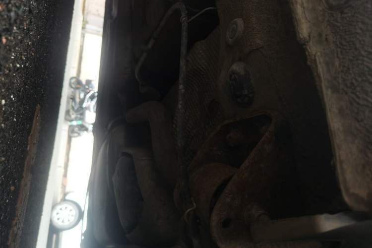 Used Volkswagen Bora 2014 1.6L Manual Comfort Model Chassis Rear Left