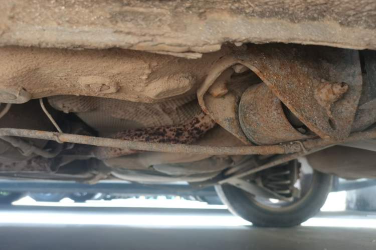 Used Volkswagen Bora 2014 1.6L Manual Comfort Model Chassis Rear Left