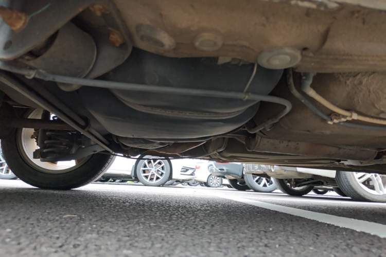 Used Volkswagen Bora 2014 1.6L Automatic Comfort Model Chassis Rear Right
