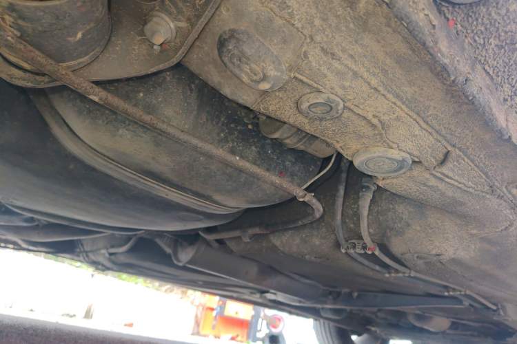 Used Volkswagen Bora 2014 1.6L Automatic Comfort Model Chassis Rear Right