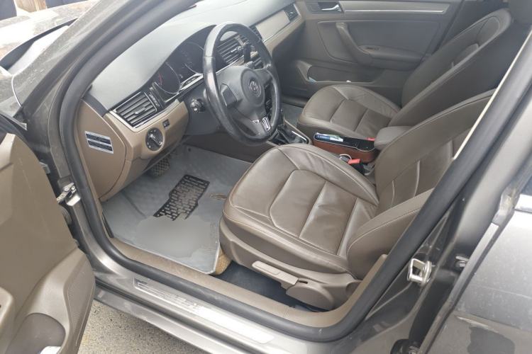 Used Volkswagen Bora 2014 1.6L Automatic Comfort Model Driver Seat