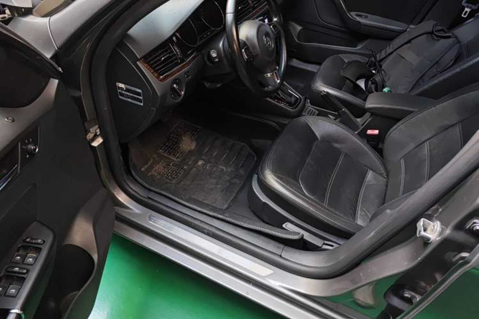 Used Volkswagen Bora 2014 1.6L Automatic Luxury Model Driver Seat