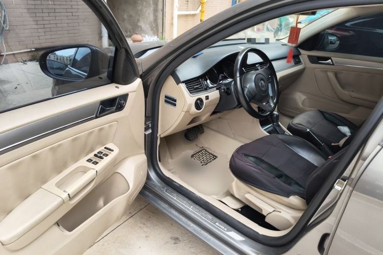 Used Volkswagen Bora 2014 1.6L Automatic Comfort Model Driver Seat