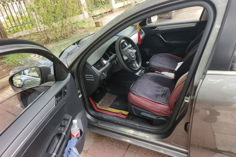 Used Volkswagen Bora 2014 1.6L Manual Comfort Model Driver Seat
