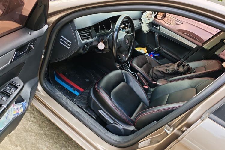 Used Volkswagen Bora 2014 1.6L Automatic Fashion Model Driver Seat