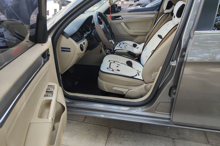Used Volkswagen Bora 2014 1.6L Automatic Comfort Model Driver Seat