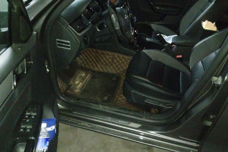 Used Volkswagen Bora 2014 1.6L Manual Comfort Model Driver Seat