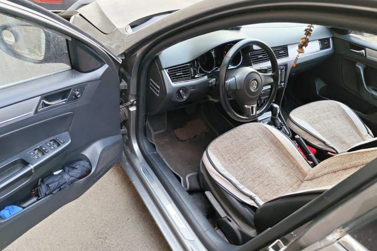 Used Volkswagen Bora 2014 1.6L Automatic Comfort Model Driver Seat