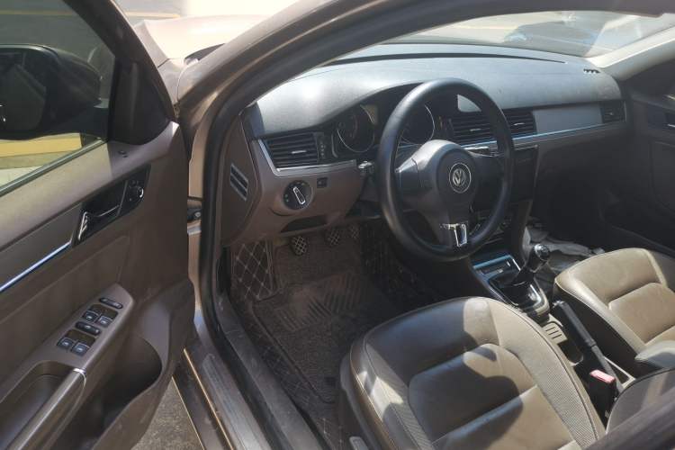 Used Volkswagen Bora 2014 1.6L Manual Comfort Model Driver Seat