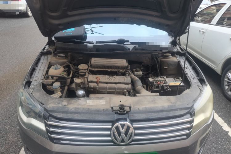 Used Volkswagen Bora 2014 1.6L Manual Comfort Model Engine Bay