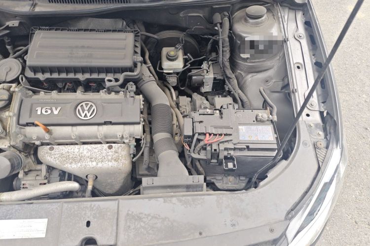 Used Volkswagen Bora 2014 1.6L Automatic Comfort Model Engine Bay Left